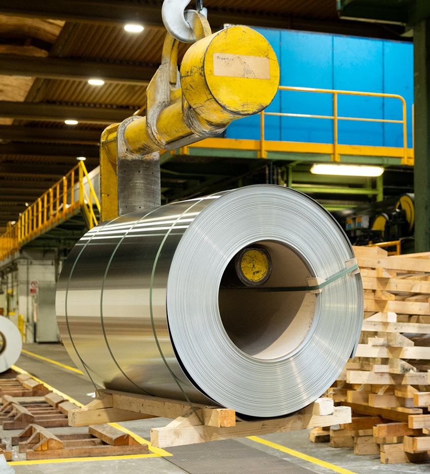 Spostamento di un coil all'interno del magazzino